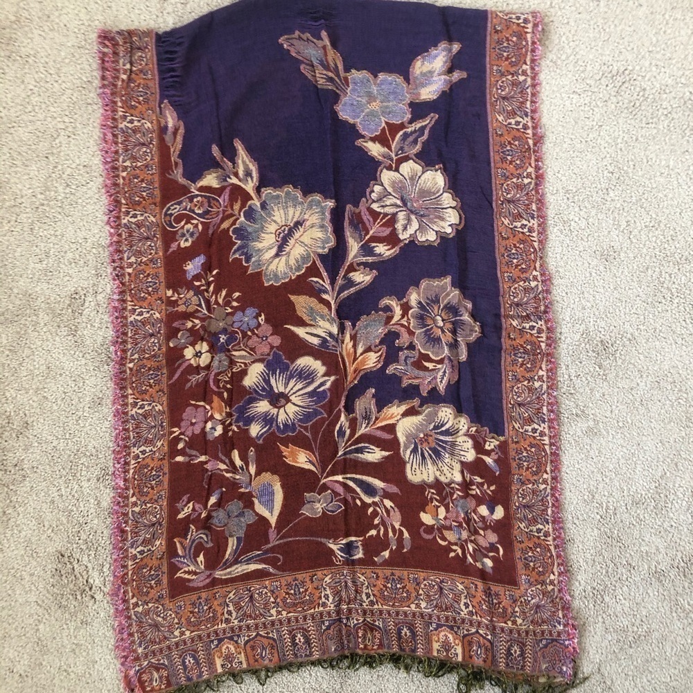 Floral scarf/ shawl light weight reversible purple